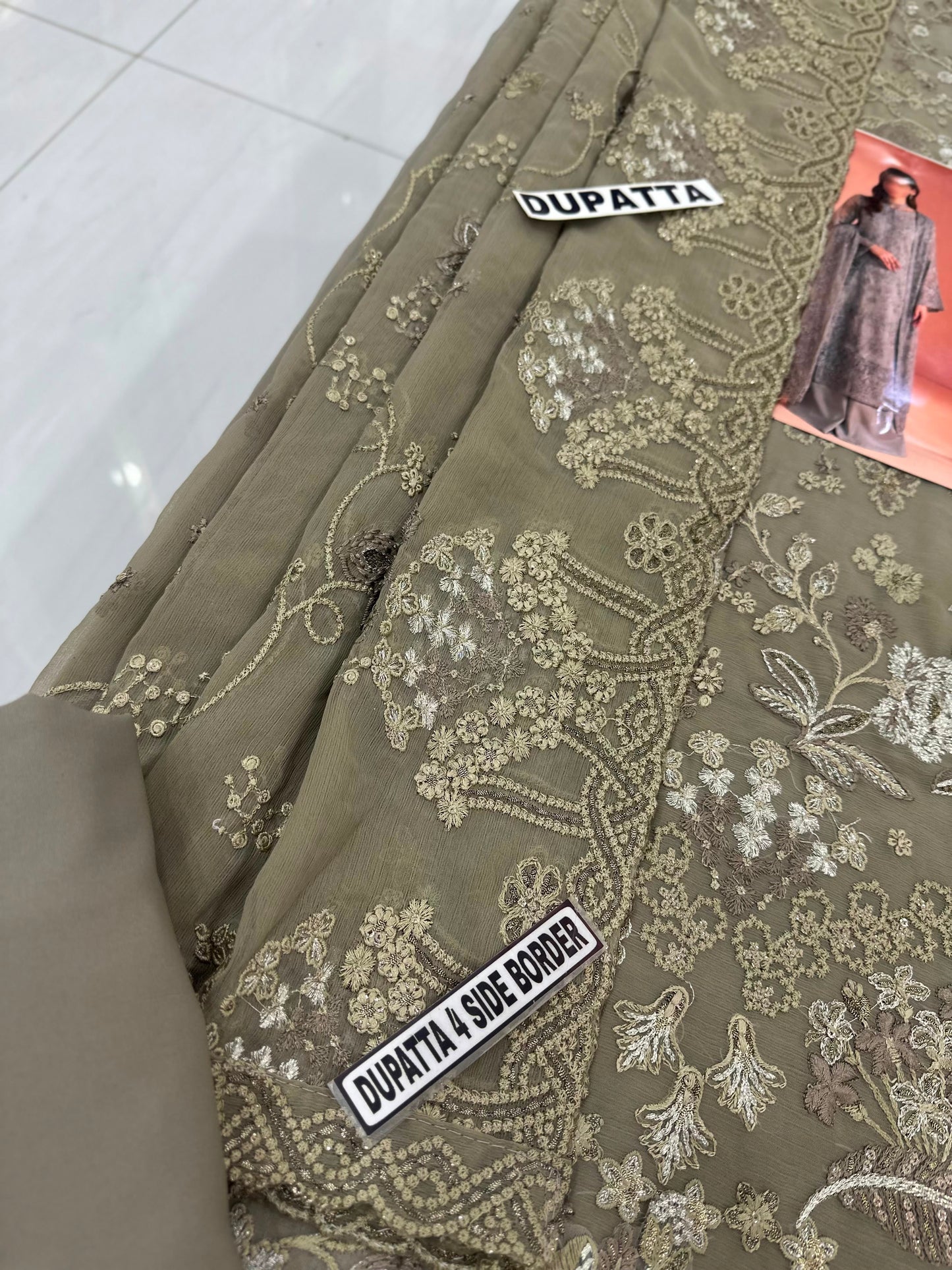 Lavish Chiffon Party Wear 5477