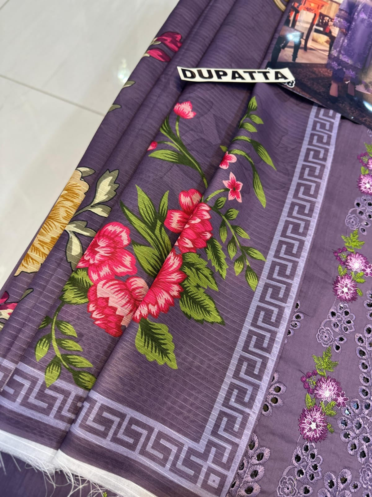 JADE CHIKANKARI LAWN/DIAMOND DIGITAL ORGANZA 5418