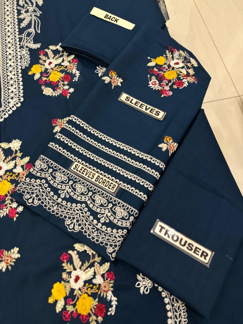 Crimson Lawn Wear 5431